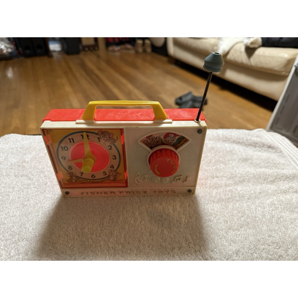 Fisher Price Vintage 1964 Clock Radio Music Box Hickory Dickory Dock Wind‎ Up